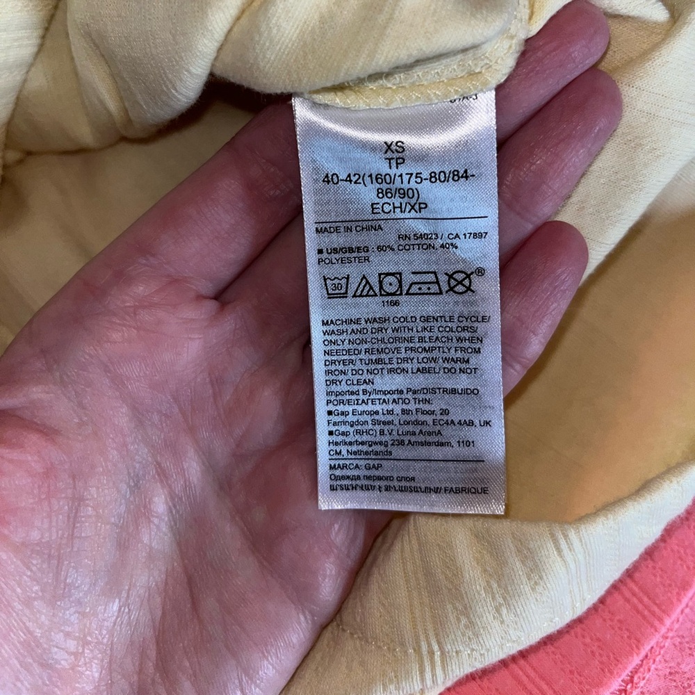 Set of (2) Like-New GAP Pointelle PJ Shorts - Picture 12 of 13